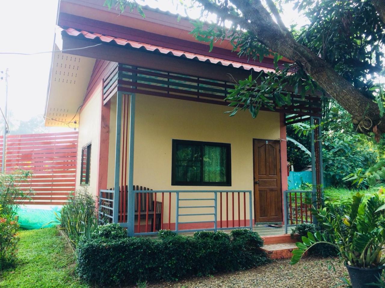 Phu Chaem House Hotel Мае Чаем Екстериор снимка