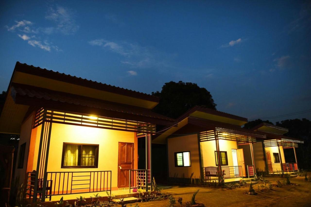Phu Chaem House Hotel Мае Чаем Екстериор снимка